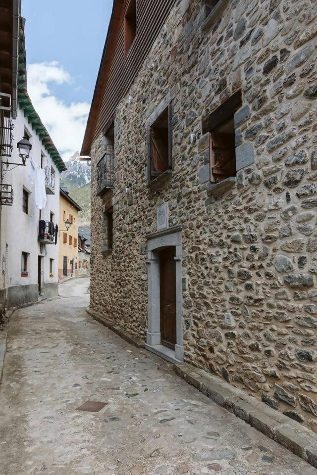 Cantal Sallent De Gallego Sencillo Y Acogedor Exterior photo