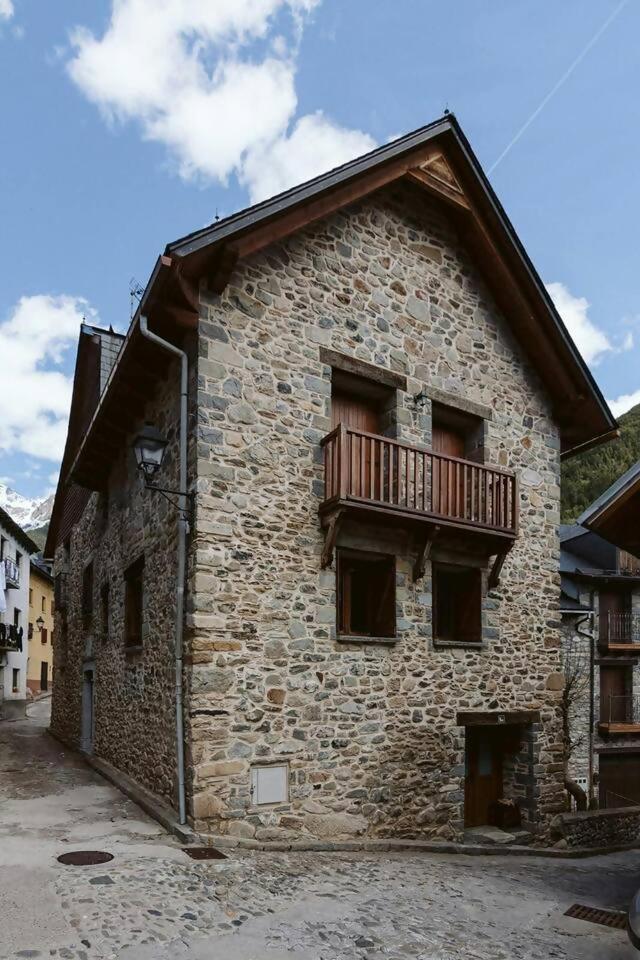 Cantal Sallent De Gallego Sencillo Y Acogedor Exterior photo