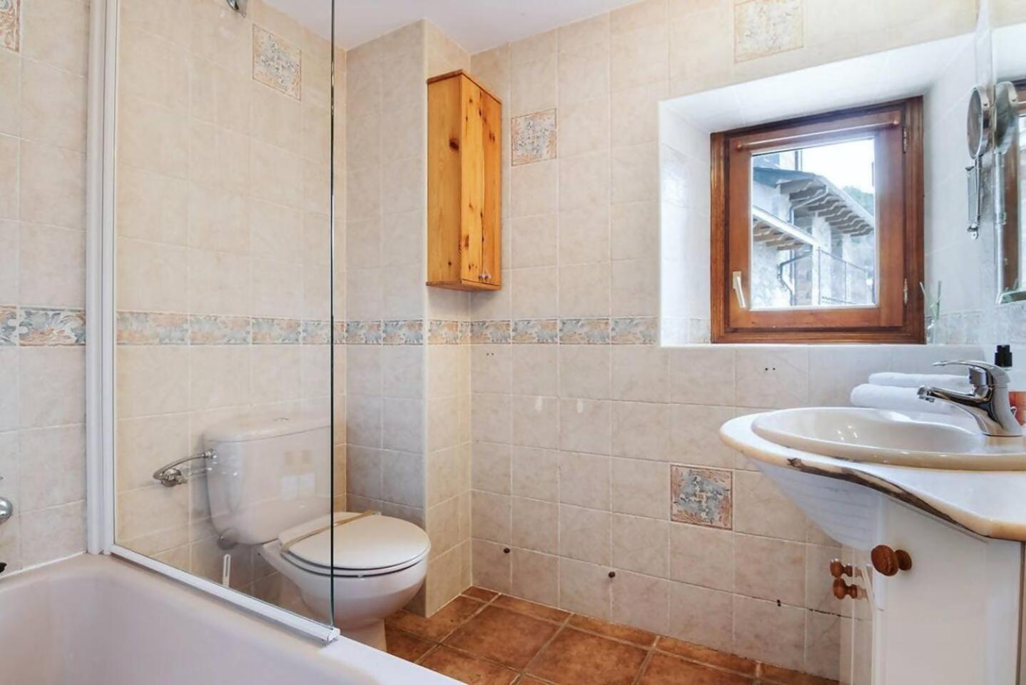 Cantal Sallent De Gallego Sencillo Y Acogedor Exterior photo